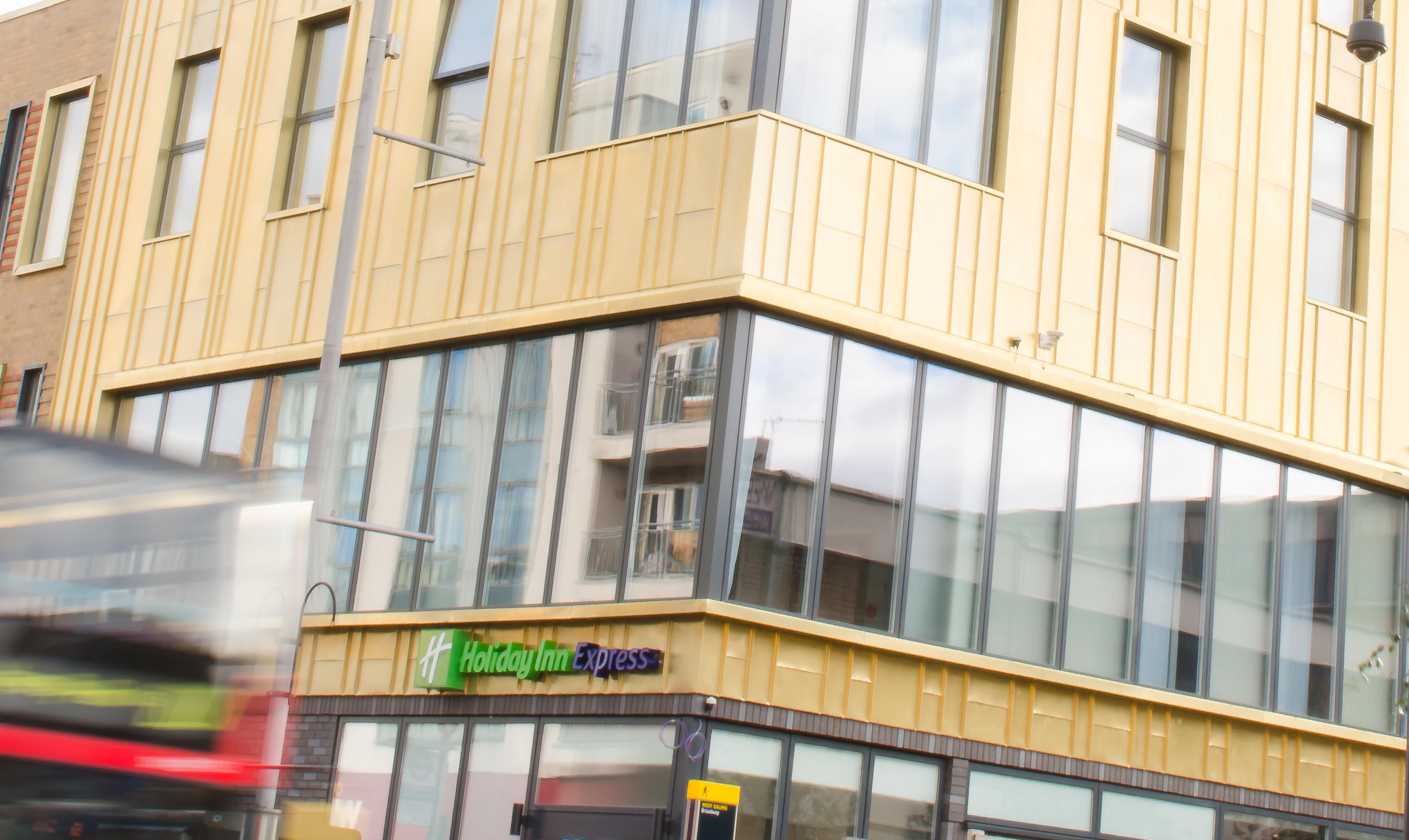 Holiday Inn Express London-Ealing Exterior foto